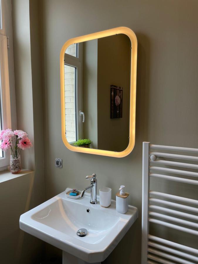 Les Mama Tissia Apartment ล็องส์ ภายนอก รูปภาพ